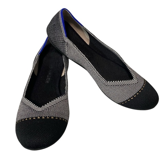 ROTHY’S - SIZE 8.5 WOMEN’S - THE FLAT STYLE -BLACK/WHITE & ROYAL BLUE ACCENT S4 - Picture 4 of 9